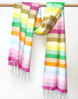 Towel with thick colourful stripes with hand-twisted style on the stick.