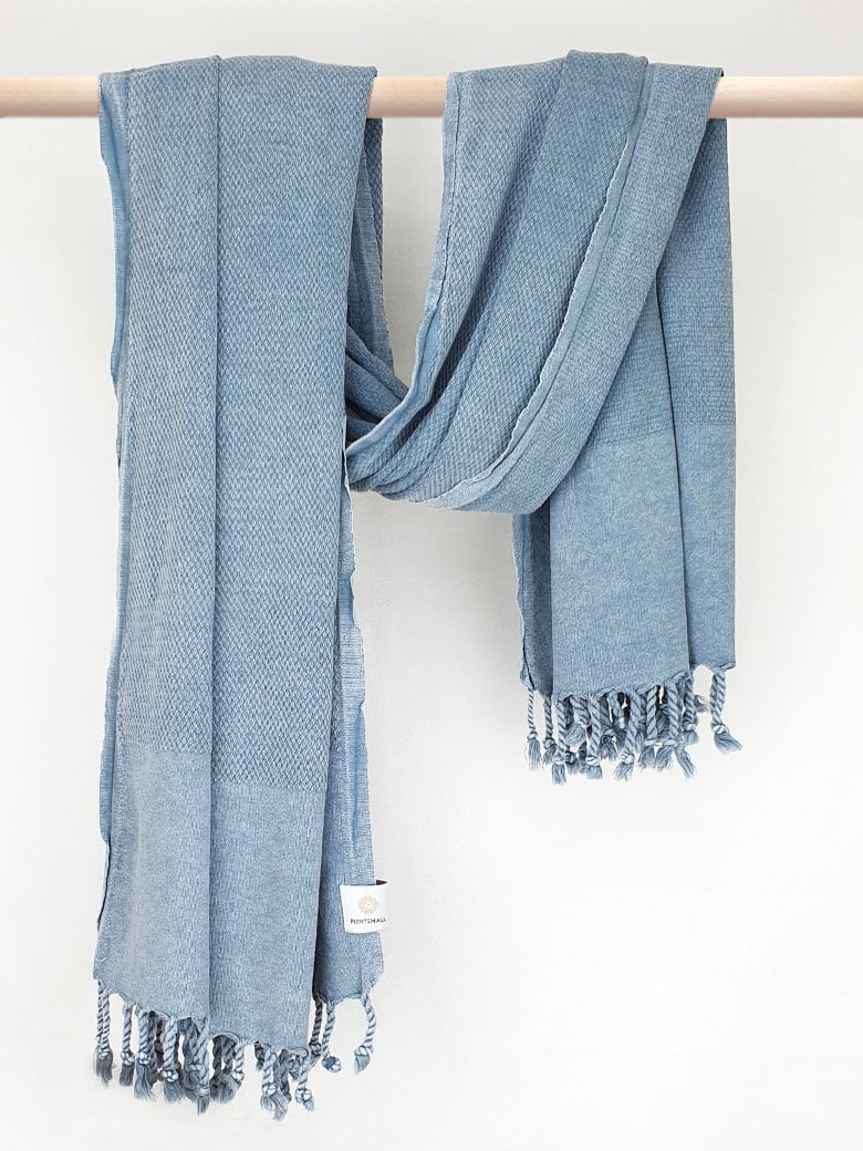 100% cotton scarf in plain grey colour with knotted fringe and hand-twisted style on the stick.